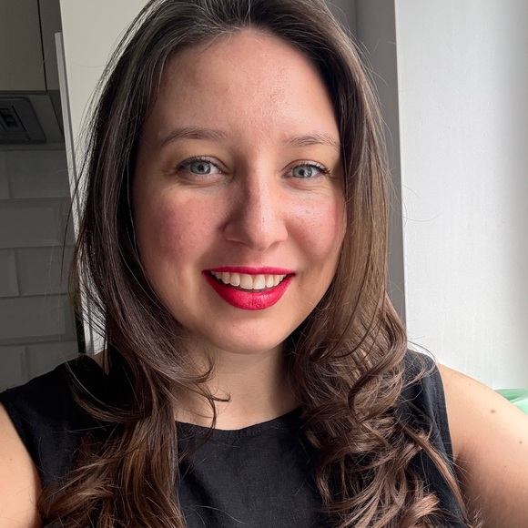 Meet your Posher, Monica - Picture 1 of 1